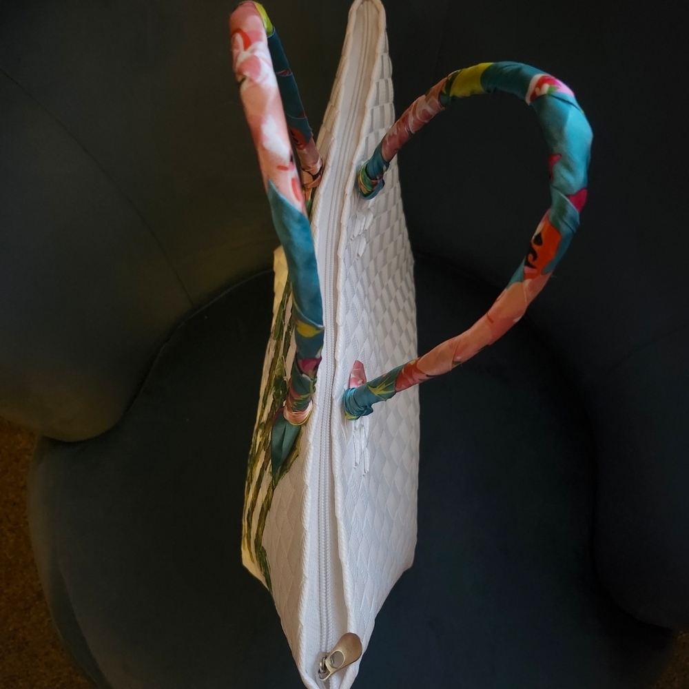 Brand New White Woven Tote Bag with Butterfly and Bamboo Design - Picture 5 of 7
